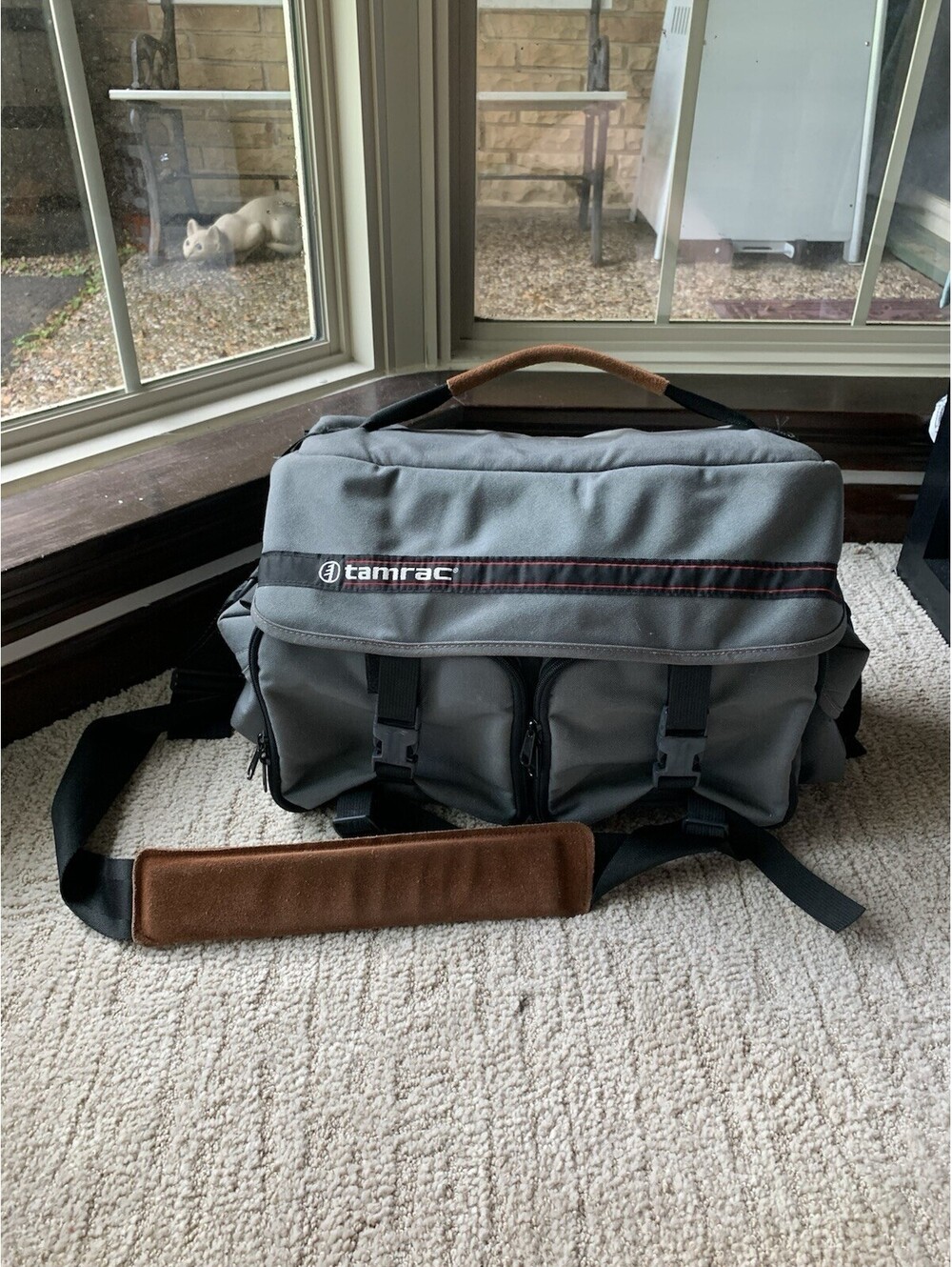 Vintage Tamrac Gray Camera Bag Messenger Style Adjust Strap Padded  Film Pocket